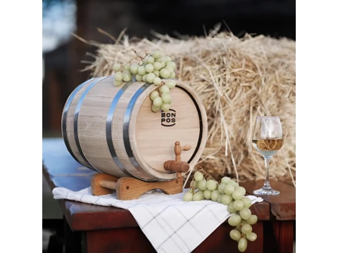 Jak wybrać idealną beczkę na wino: porady od BONPOS
